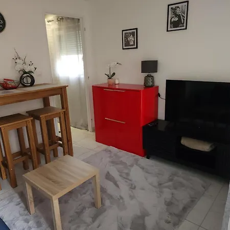 Agreable T2/Centre-Ville *10 Min Gare* Bourgoin-Jallieu Exterior photo